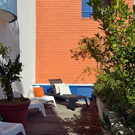 Feels Like - Restelo Flat With Terrace *